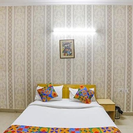 Fabexpress Ap International Hotell Noida Eksteriør bilde