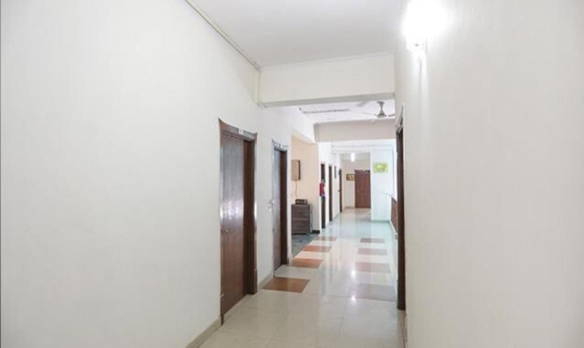 Fabexpress Ap International Hotell Noida Eksteriør bilde