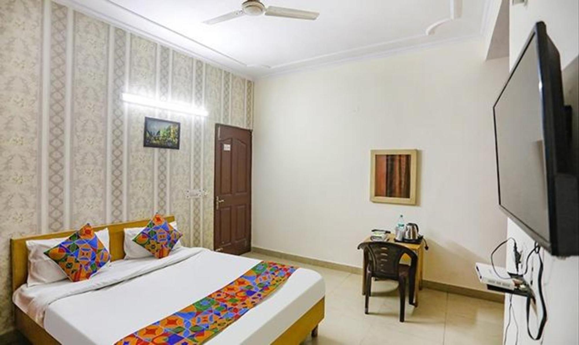 Fabexpress Ap International Hotell Noida Eksteriør bilde