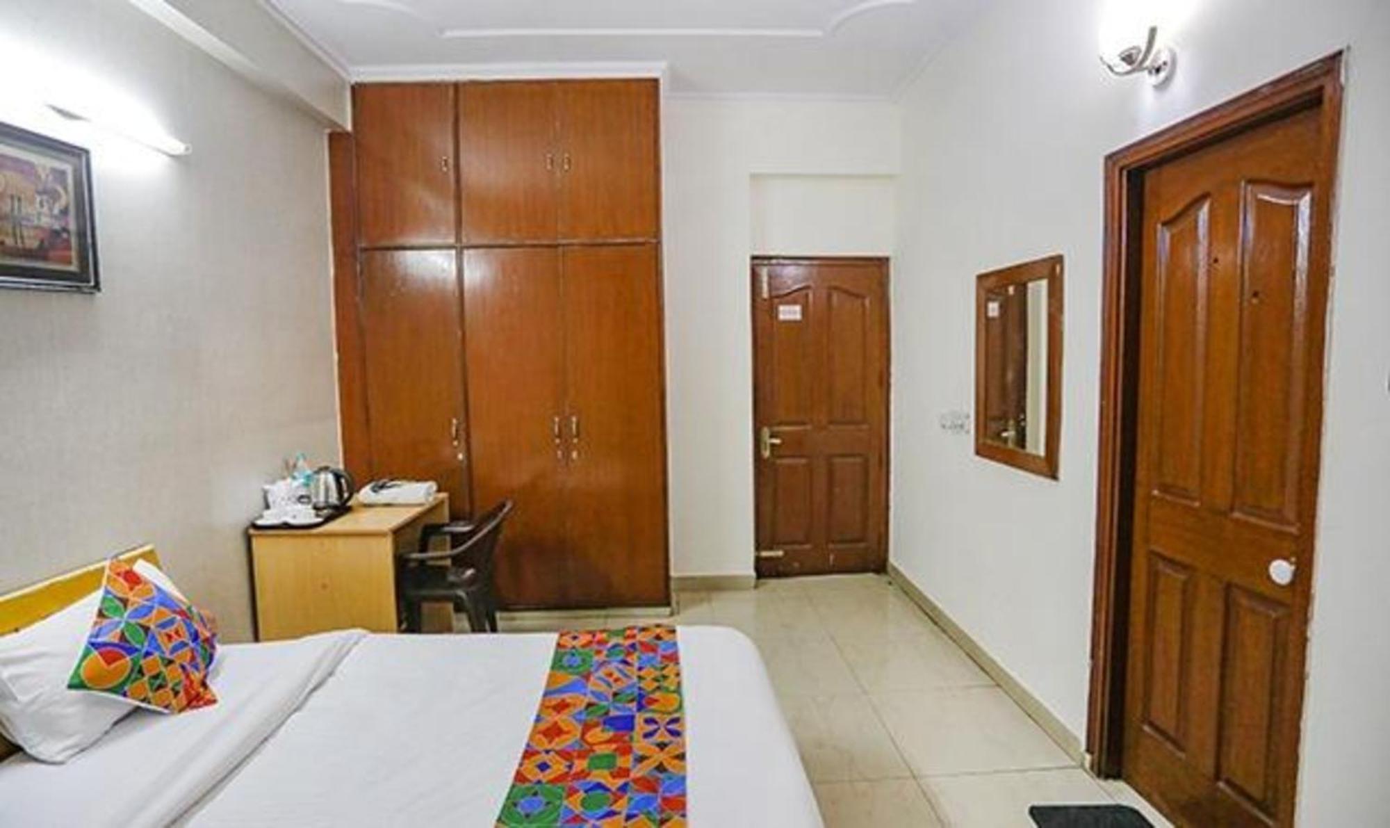 Fabexpress Ap International Hotell Noida Eksteriør bilde